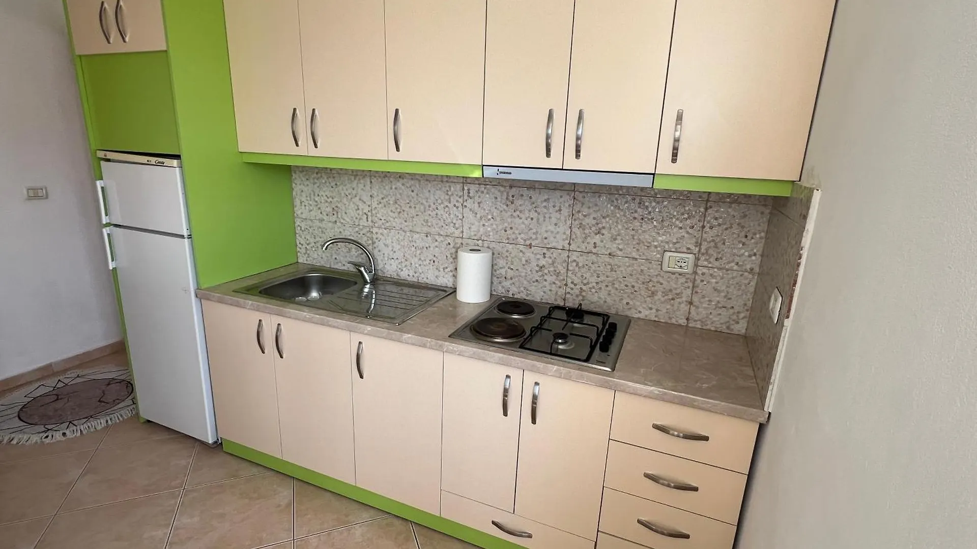 Xhelili Apartment Sarande